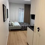 Rocca Tower Bedroom With Private Shower & Kitchen