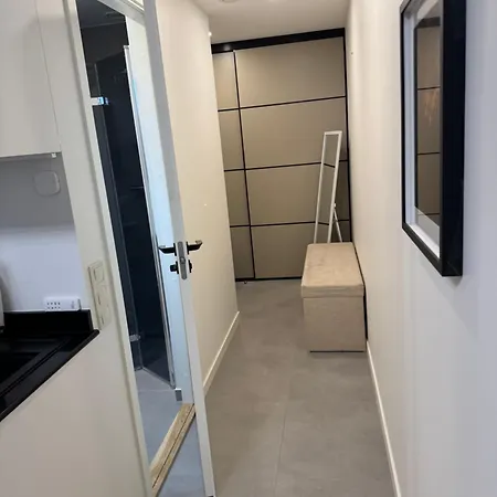 Homestay Rocca Tower Bedroom With Shower And Kitchen * 塔林