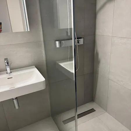 Lejlighed Rocca Tower Bedroom With Private Shower & Kitchen *